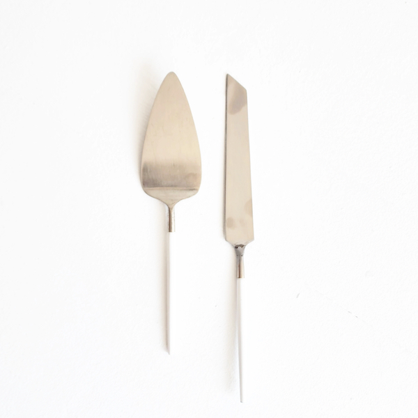 Art Deco Cake Server Set - Silver - <p style='text-align: center;'>R 100</p>